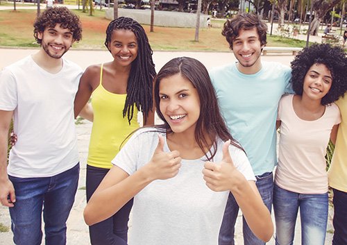 confident smiles invisalign teen.jpg