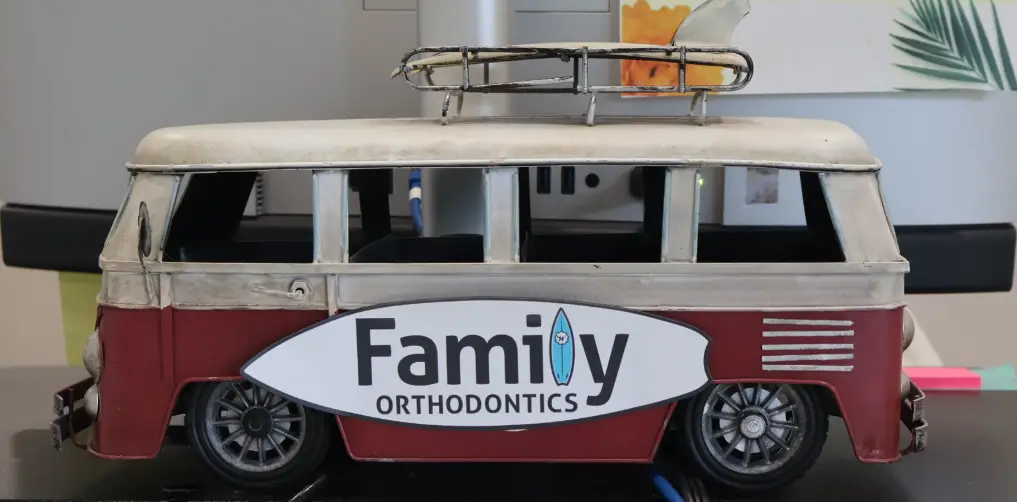 Van on Table Model